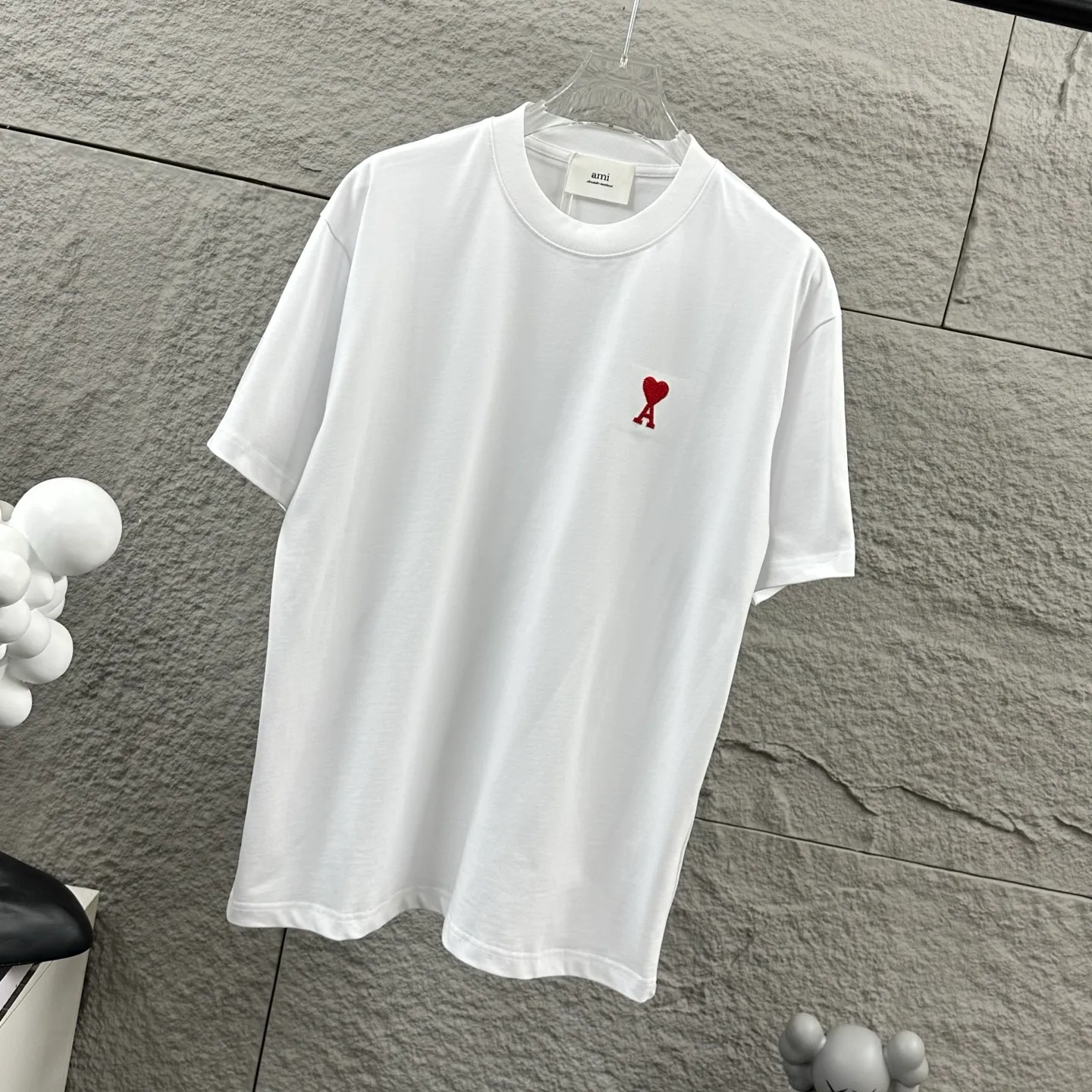 Ami Love 2026 Spring and Summer Style Classic simple three-dimensional embroidery small love personalized logo Customized double yarn plain cotton fabric Short-sleeved T-shirt Men and women Same Style Color: Black White Flower Gray Angola Red Size: S (90-130 pounds) M (120-150 pounds) L (140-165 pounds) XL (160-180 pounds) XXL (180-210 pounds)